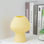 Yellow / Plug in dimming / USB