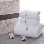 White / 1bath towel and 2face towels