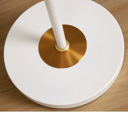 Simple And Luxurious Nordic Simple Vertical Table Lamp
