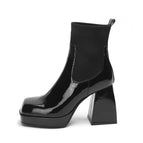 Black / 35