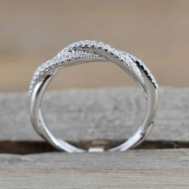 Minimalism 925 Silver Zirconia Twist Ring